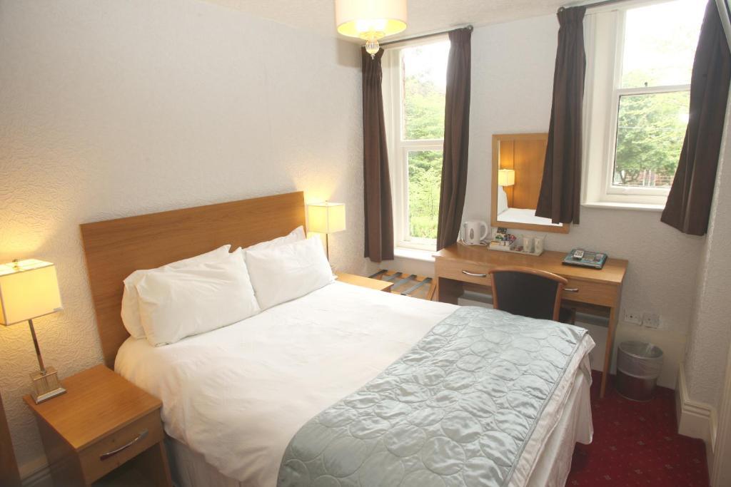 Cliff Lawn Hotel Leeds  Rum bild