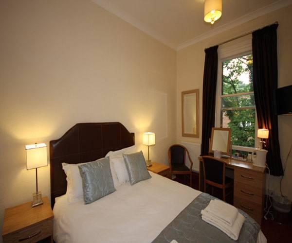 Cliff Lawn Hotel Leeds  Exteriör bild
